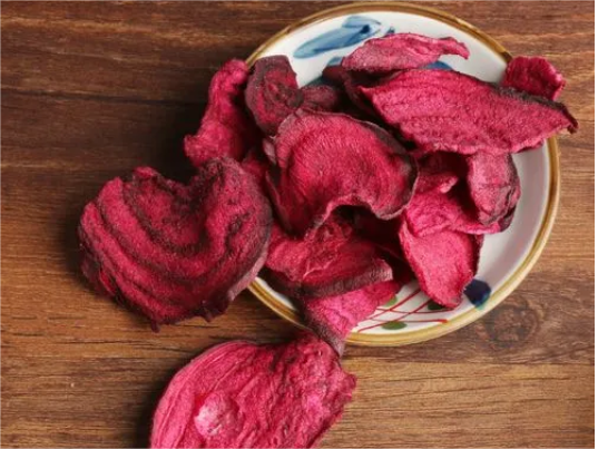 To dry beetroot in a dehydrator